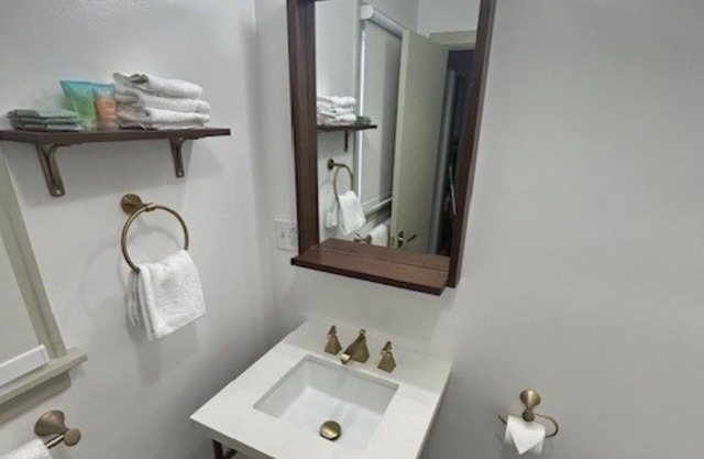 Double Motel Room - NDM