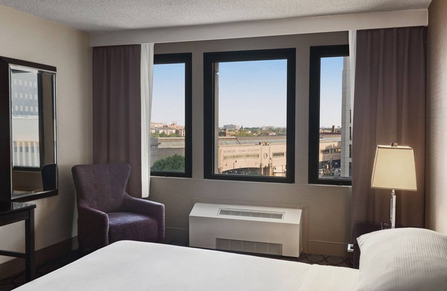 DoubleTree by Hilton Newark Penn Station