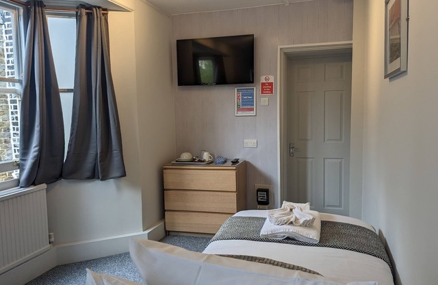 Dover Town Rooms (Single Room 4)