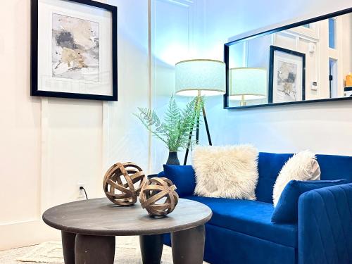 Downtown 1BR Apt Walk to Convention Center