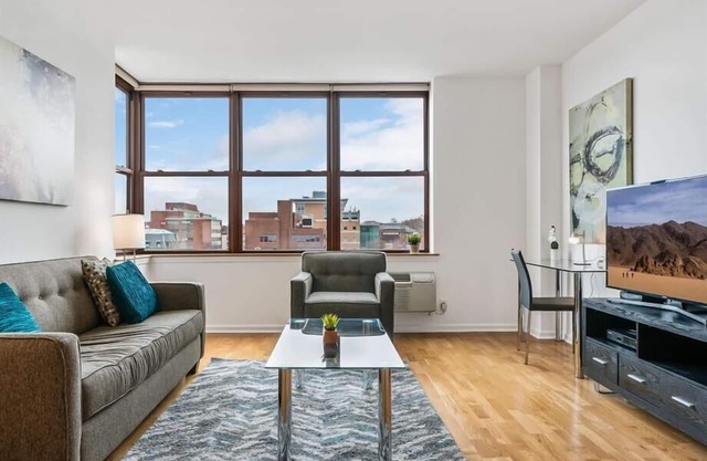 Downtown 2BR nr NYC | Easy Access to Holland Tunnel