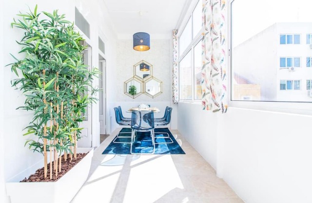 Downtown 7 Bedroom Apartment - Liberdade