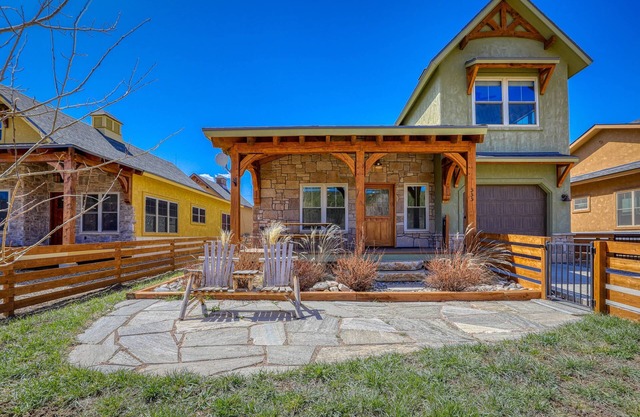 Downtown Craftsman Homestead