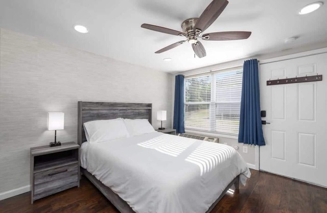 Downtown Kimmswick Studio~Renovated~Prime Location