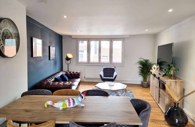 Downtown luxury 120 square meters