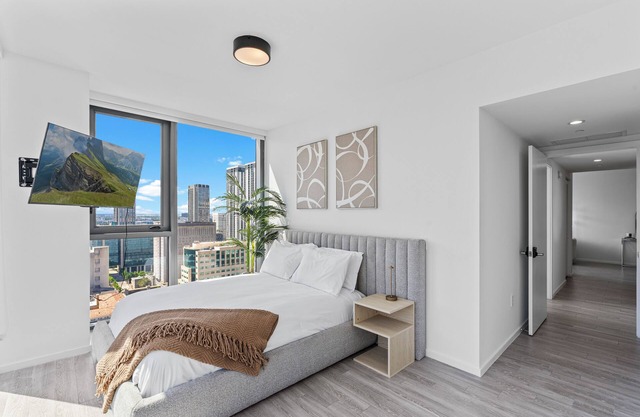 Downtown Miami Luxury Two Bed Two Bath with Views
