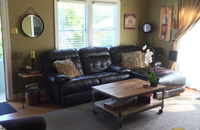 Downtown Napa Cottage- walking distance to City Center