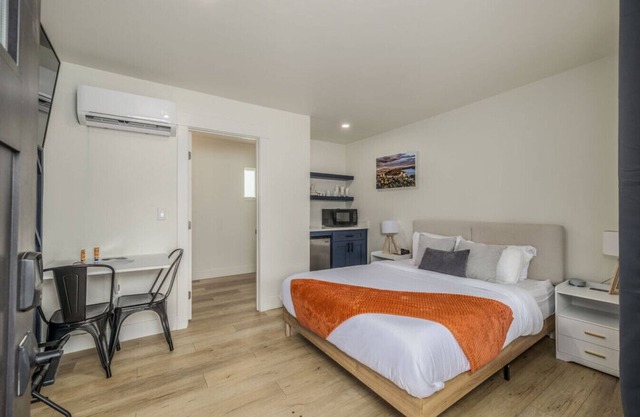 Downtown Studio #9 Food Truck Pavilion Next Door!