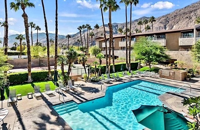 Downtown Top Complex - Pool , Spa's & Tennis