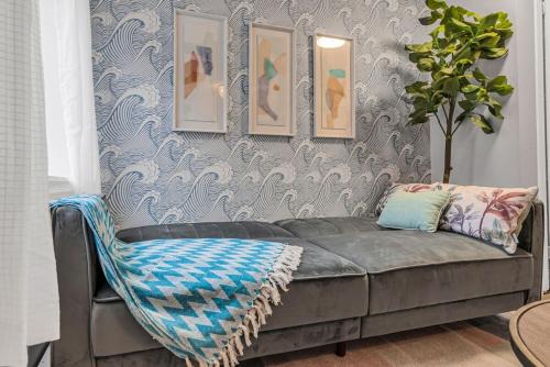 Downtown Vista - 5 mins to Water - Pet