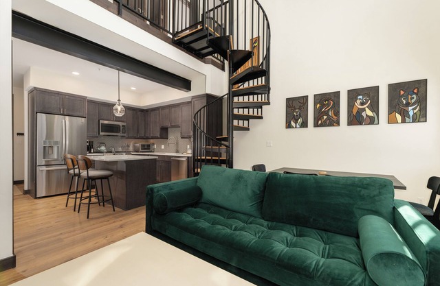 Downtown Winter Park w/Hot Tub and Loft
