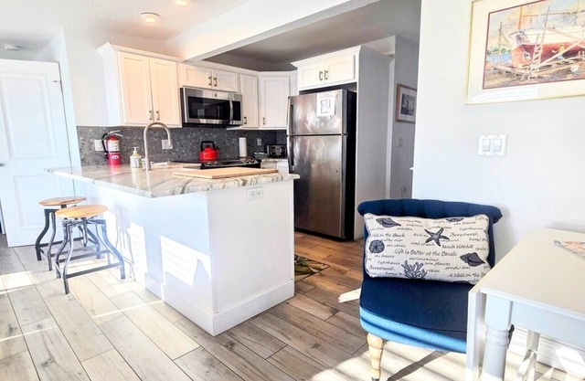 "Dream boat" Beach Front Island Rental With Amazing Views