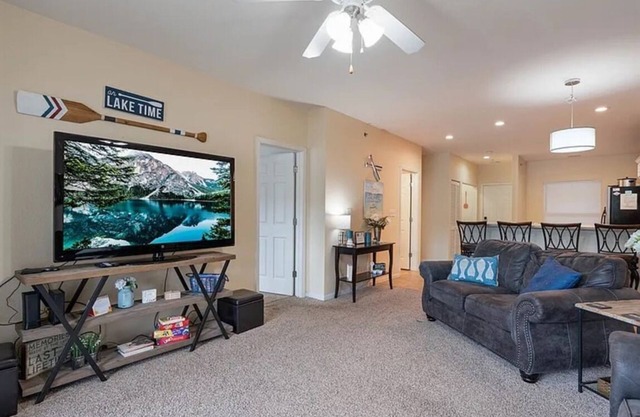 Dream Lakefront Escape in Camdenton