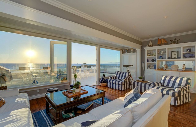 Dream Strand House with Picture Perfect Views