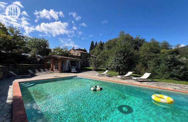 Dream villa in Tuscany with pool, stunning views and its own church