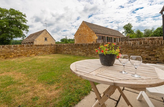 Drey @ Ash Farm Cotswolds