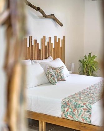 Drift Away Lodge CR
