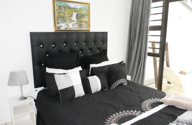 Dumela Margate Flat No 14