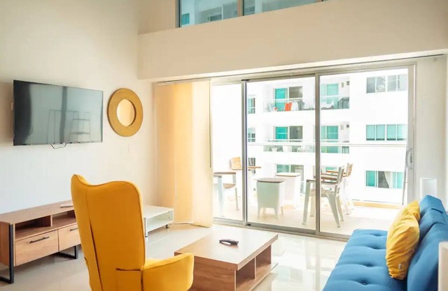 Duplex. 5 mins from Beach!nn