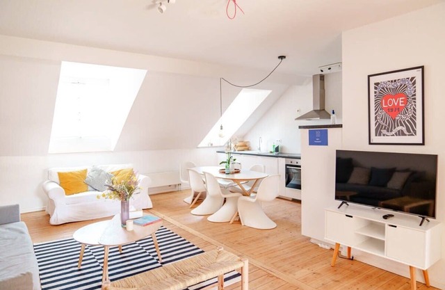 Duplex Apartment - Midi Station/Nespresso/kitchen