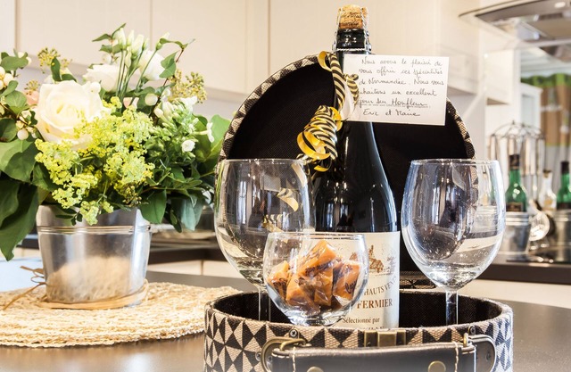 Duplex apartment for 3 p Historic Center Honfleur