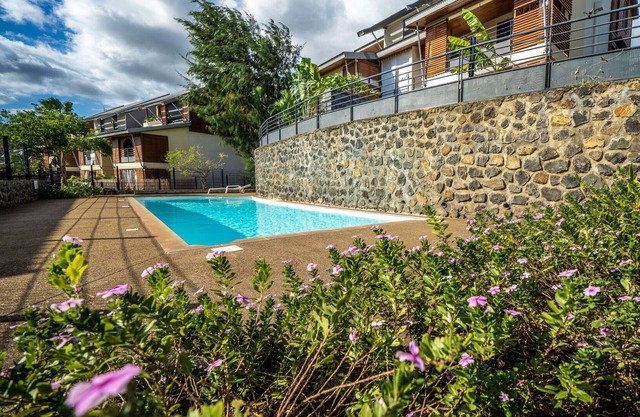 Duplex du clos, T4 dans résid avec piscine
