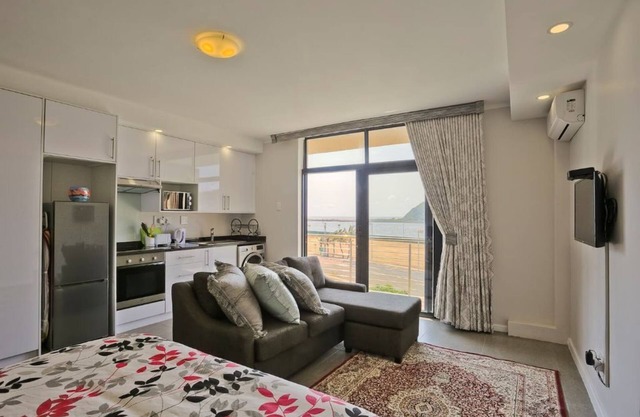 Durban Point Waterfront, Cosy Harbor View Studio