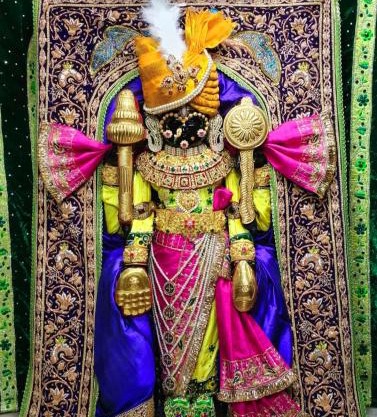 Dwarka Bungalow Only Family