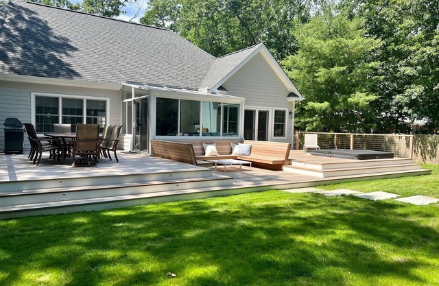 East Hampton - Private Clearwater Beach Association w/beach, pool and hot tub!