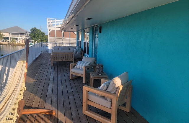 Easy access to the Ocean and Gulf
