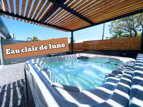 Eau clair de lune - Vincendo