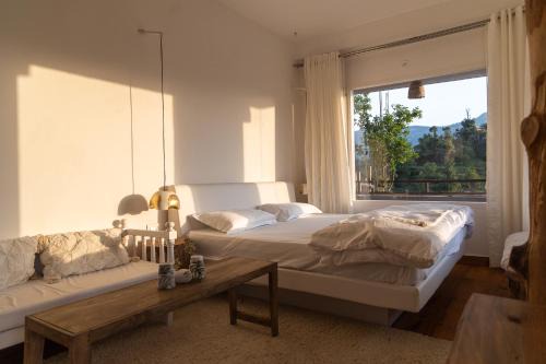 Ecstacy bathtub rooms and cafe - Homestay in mukteshwar