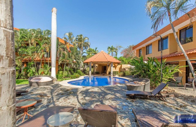 El Coco #6 - 2 Bedroom Family Villa, Friendly Pool