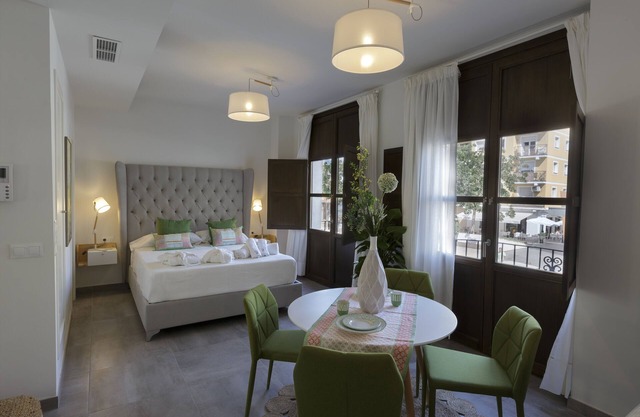 El Marques apartments