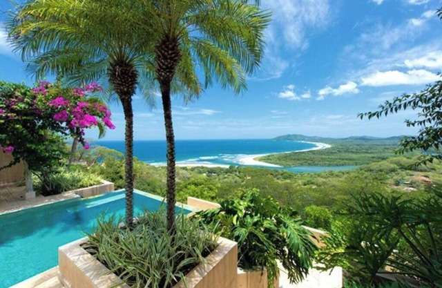 Elegant 4 bedroom home with spectacular views