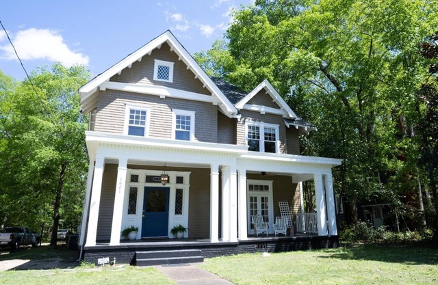 Elegant 5BR Stay Minutes to Capitol