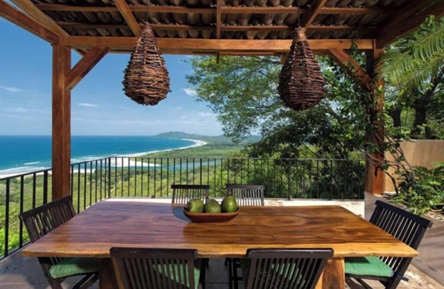 Elegant 6 bedroom home with spectacular views
