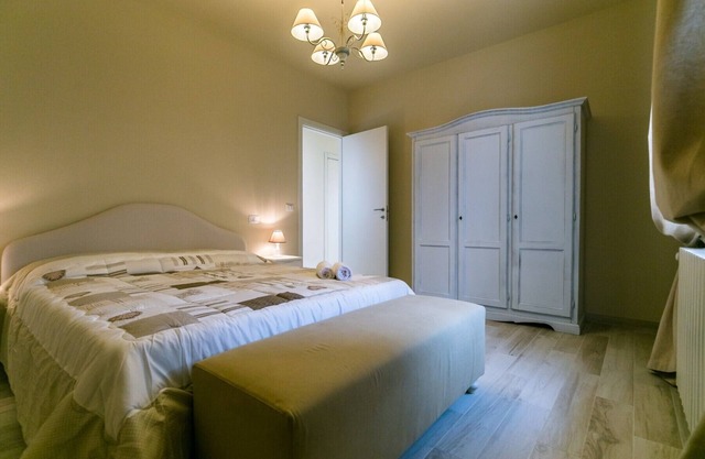 Elegant apartment-Garden, barbecue, WiFi, air conditioning and washing machine