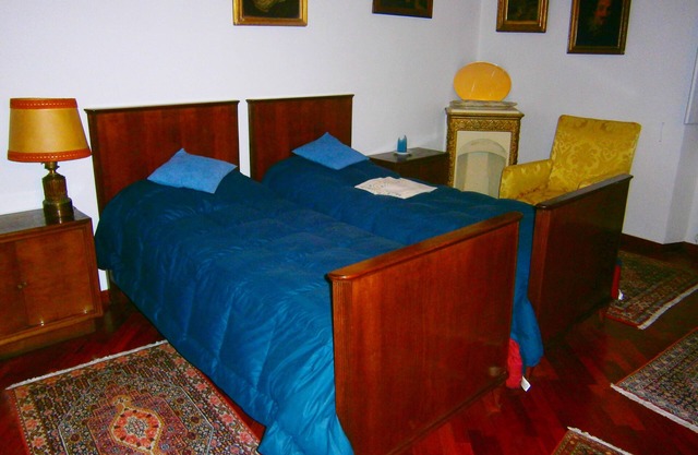 Elegant double single use too room in Florence in central shared flat