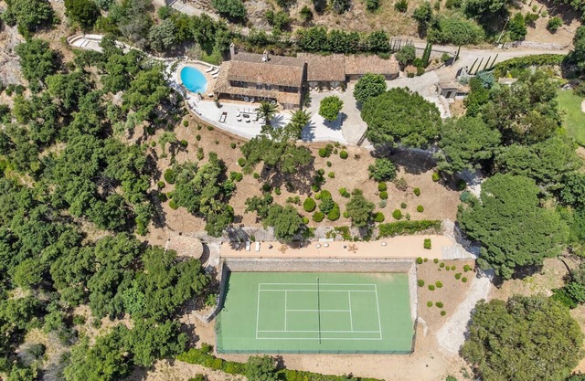 Elegant Provencal country house