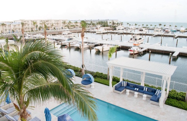 Elegant Resort Room w/Paddleboards, Kayaks & Breathtaking Oceanviews