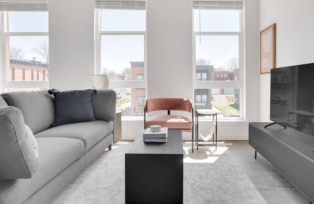 Elegant RiNo 2BR w/ Gym, W/D & Pool, near Coors Field, by Blueground