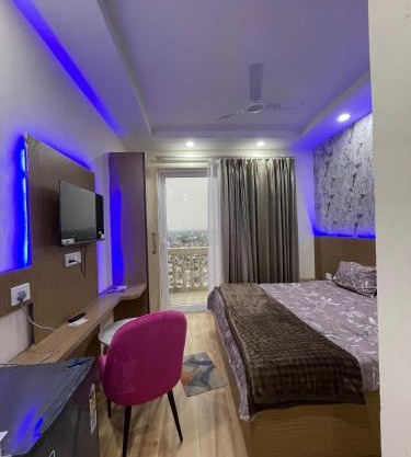 Elegant Stay