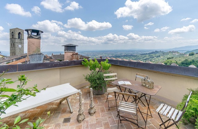 Eleganza e Relax Sulle Colline Toscane Vicino Alla Principali Mete Turistiche !