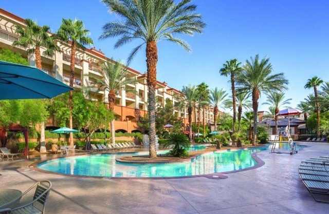 Elevate Your Getaway in this Exclusive Condo with a Lazy River ~ Special Offer!