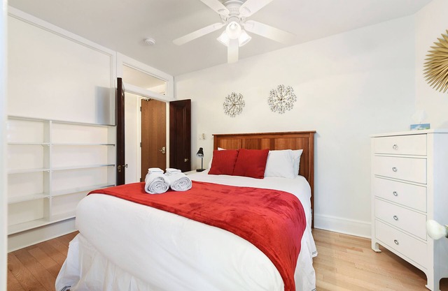 Elevator~West Penn~Parking~Queen Bed-Central Location