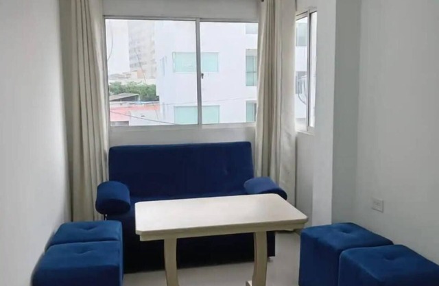 em3-2g 4-Bedroom Apartment in a residential area with air conditioning and wifi
