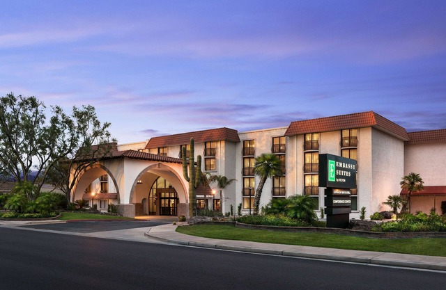 Embassy Suites by Hilton Scottsdale Resort