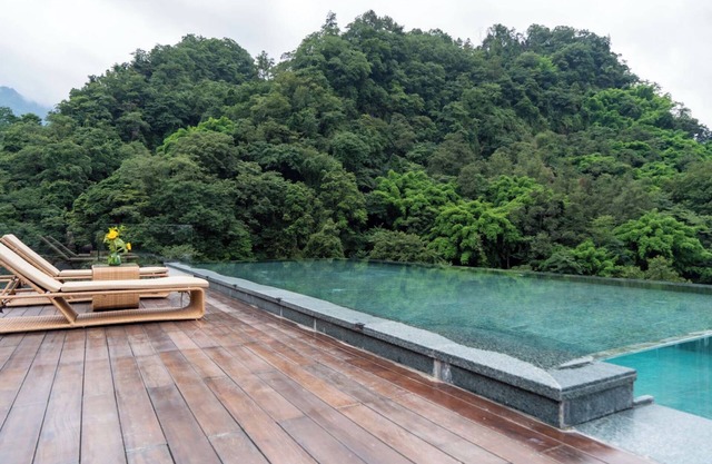 Emei Mountain Yi Qing Yin Resort Hotel