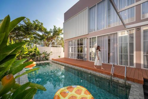 Emeralda Pool Villa 4BR , Free daily housekeeping